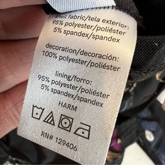 VENUS Embroidered Blouse Off the Shoulder Bell Sleeve Ruffle Bottom Woman Medium - Picture 13 of 15